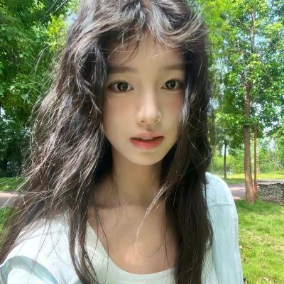 采蘑菇的夫妻
